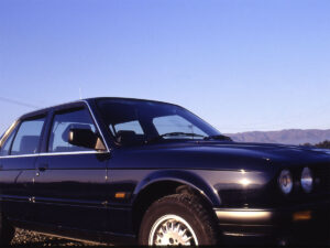 BMW 318i-01